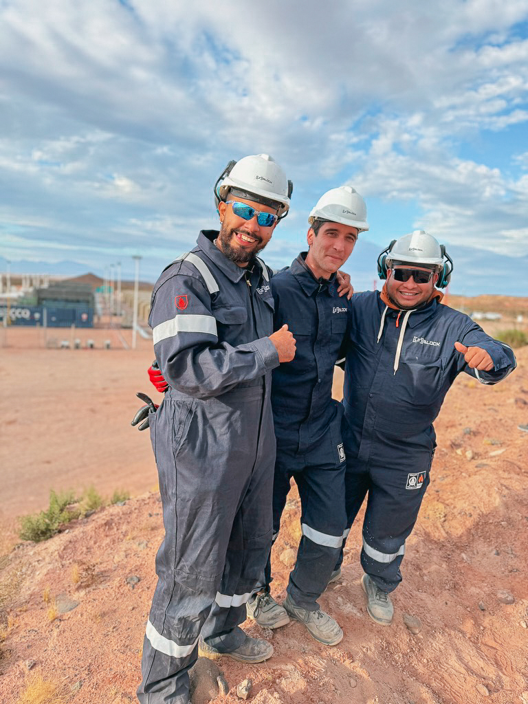 Team collaboration at Unblock Energy operations center